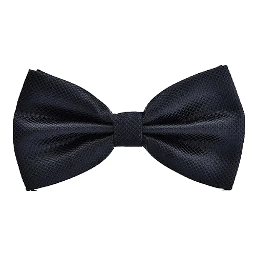 best silk necktie designs for formal events-Classy Men Black Deluxe Pre-Tied Bow Tie