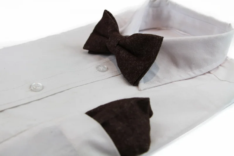 vibrant silk necktie designs for business events-Mens Brown Denim & Burgundy Trim Cotton Bow Tie & Pocket Square Set