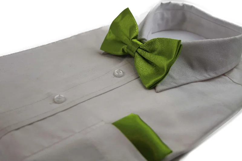 designer silk necktie options for office wear-Mens Light Green Plain Bow Tie & Matching Pocket Square Set