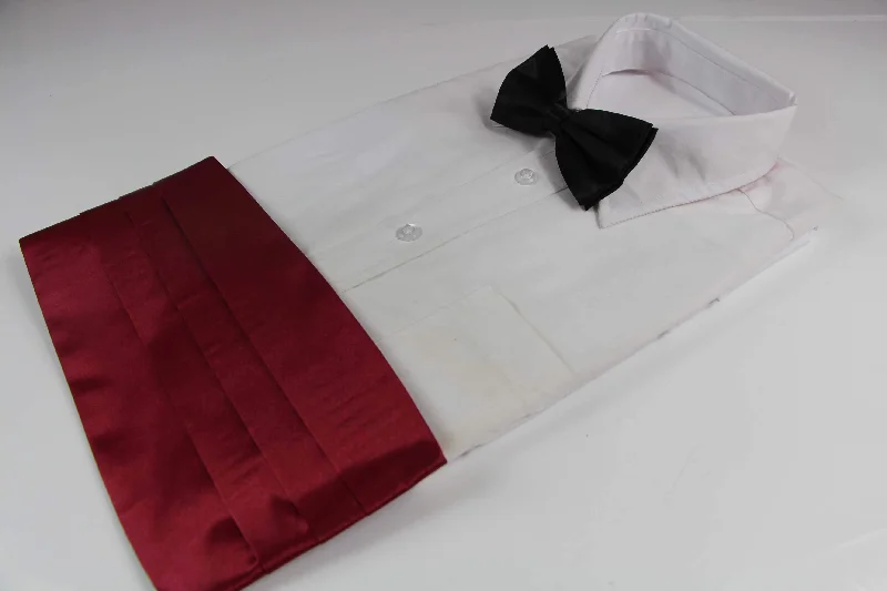 luxurious silk necktie options for wedding celebrations-Mens Maroon Cummerbund & Black Bow Tie Set