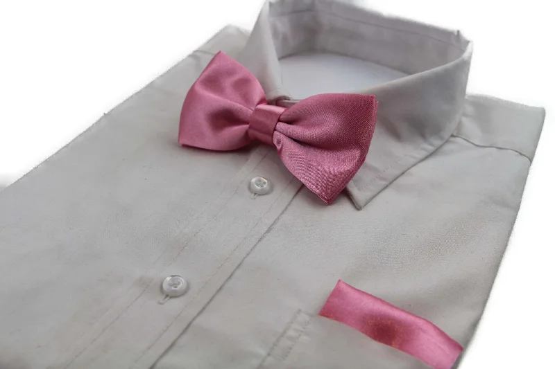 affordable silk necktie combinations for wedding events-Mens Pink Plain Bow Tie & Matching Pocket Square Set