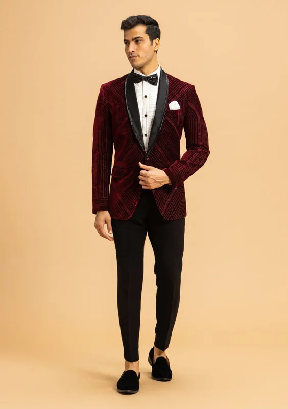 Men's slim fit tuxedo for office gala dinner party -Maroon Velvet Suit With Cut Dana Work